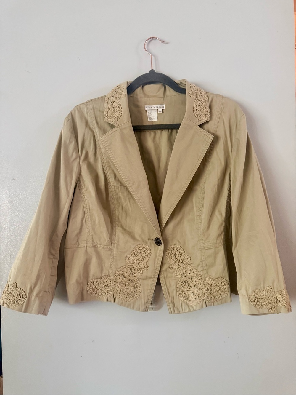 VINTAGE Y2K Era Spanner Khaki Beige Cropped Blazer Jacket with Crochet Lace Trim